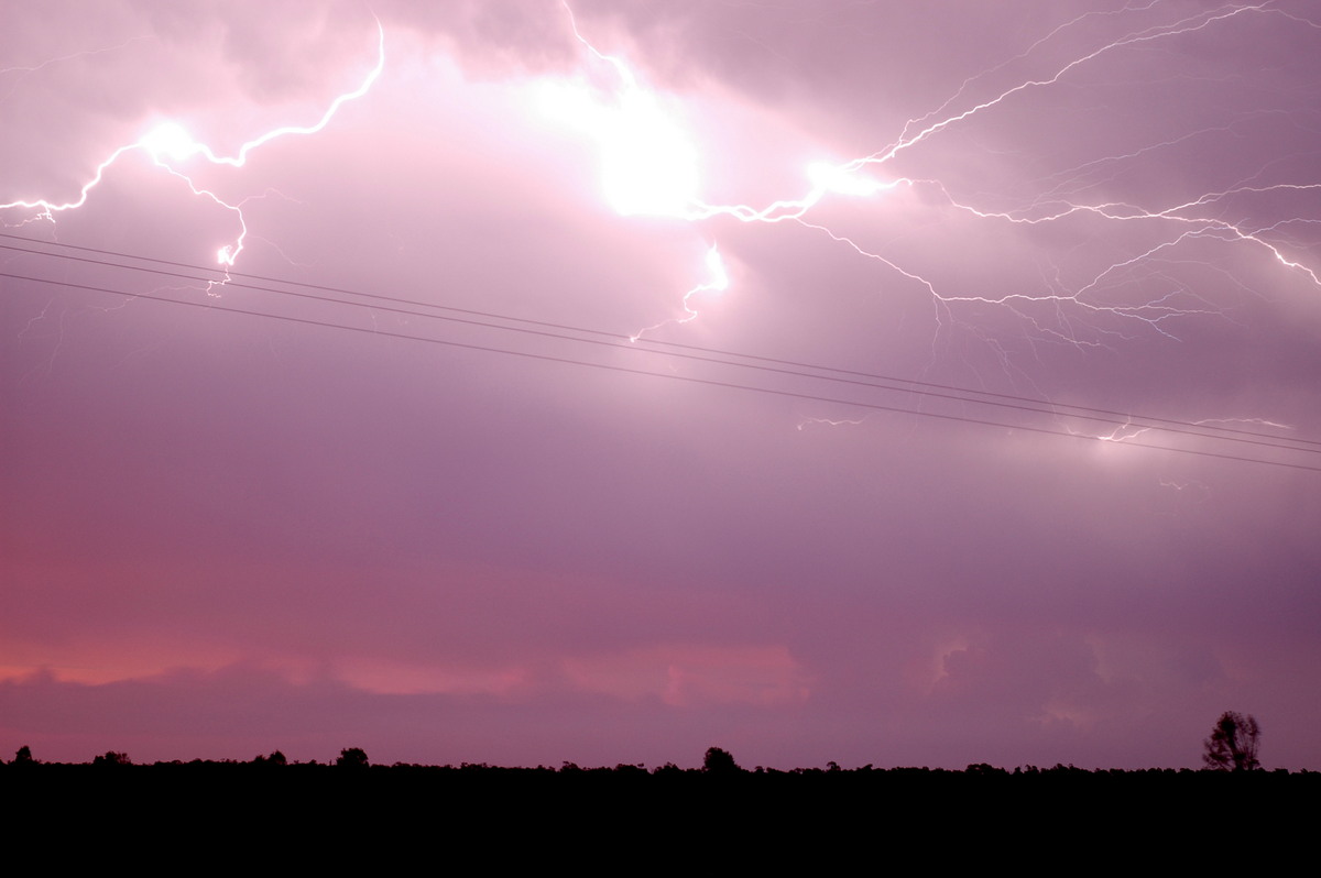 lightning lightning_bolts : N of Goodiwindi, QLD   14 January 2007