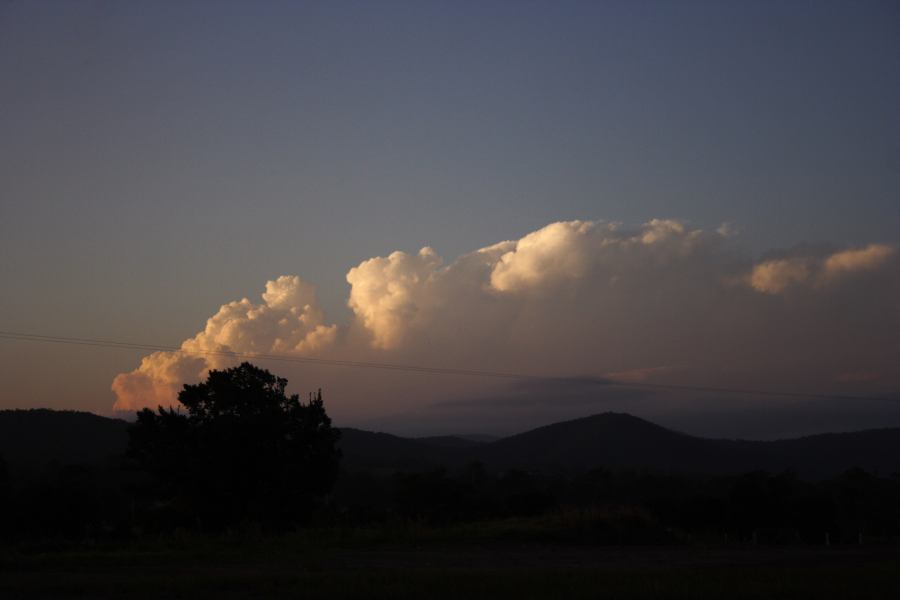 thunderstorm cumulonimbus_incus : near Taree, NSW   26 January 2007
