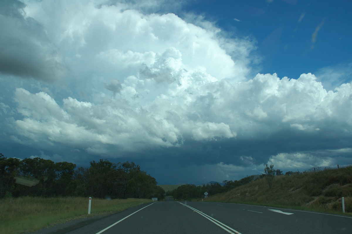 thunderstorm cumulonimbus_incus : S of Tenterfield, NSW   10 February 2007