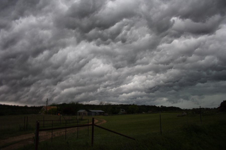 shelfcloud shelf_cloud : W of Fredericksburg, Texas, USA   2 May 2007