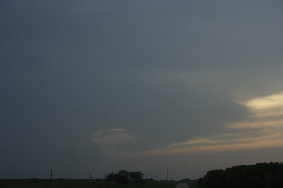 cumulonimbus supercell_thunderstorm : NE of Woodward, Oklahoma, USA   4 May 2007