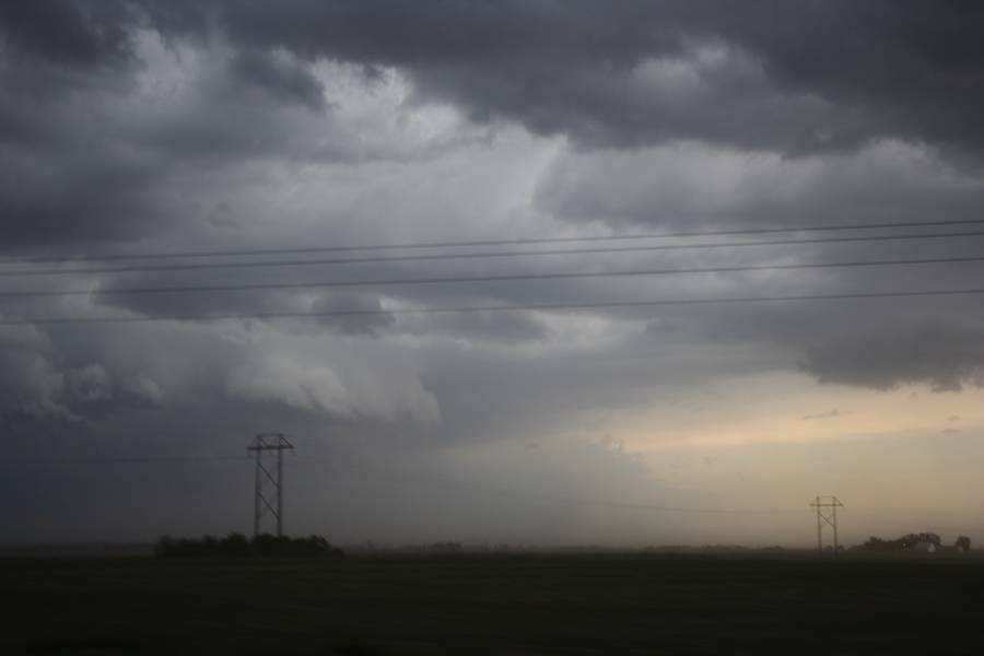 shelfcloud shelf_cloud : near Geneva, Nebraska, USA   14 May 2007