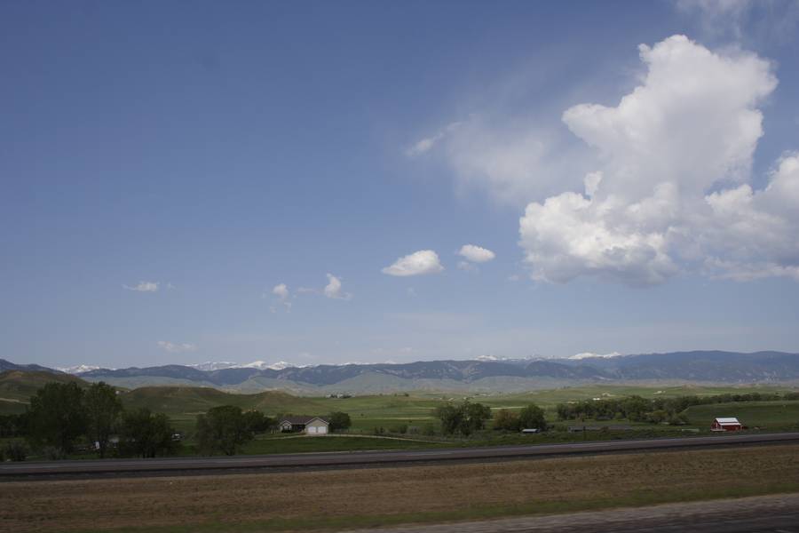 cumulus congestus : N of Buffalo, Wyoming, USA   19 May 2007