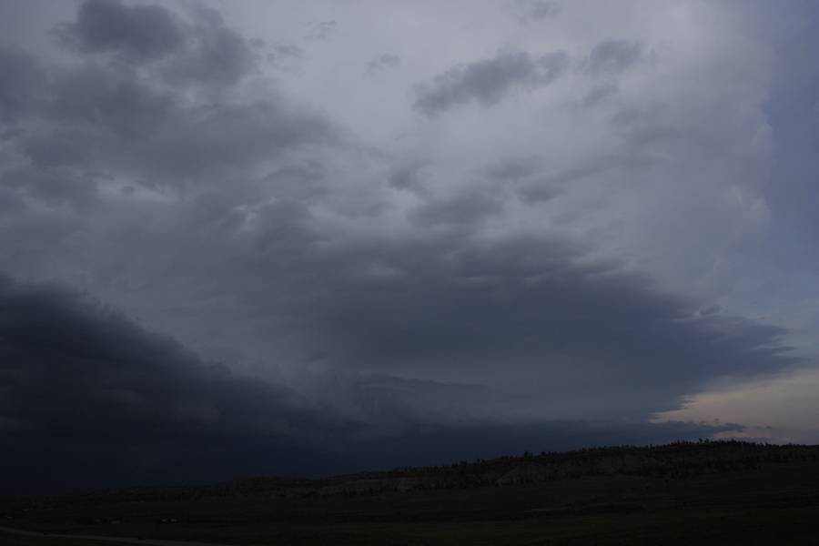 thunderstorm cumulonimbus_incus : S of Roundup, Montana, USA   19 May 2007
