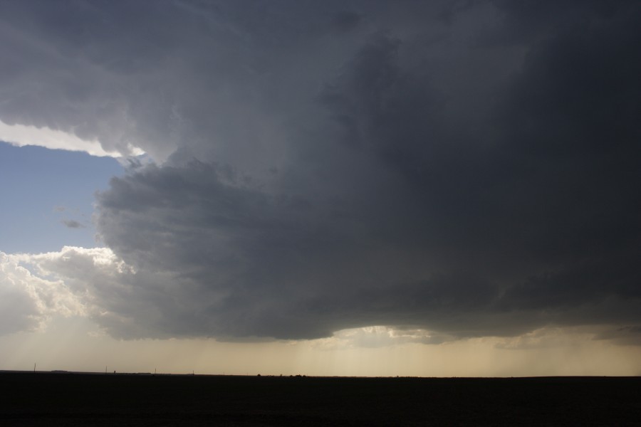 updraft thunderstorm_updrafts : W of WaKeeney, Kansas, USA   22 May 2007