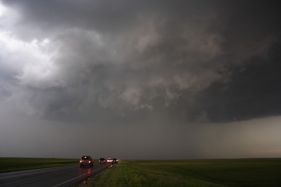 cumulonimbus thunderstorm_base : N of Togo, Kansas, USA   22 May 2007