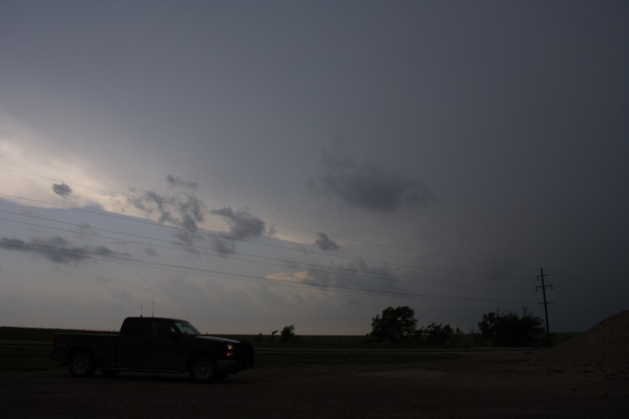 anvil thunderstorm_anvils : SE of Perryton, Texas, USA   23 May 2007