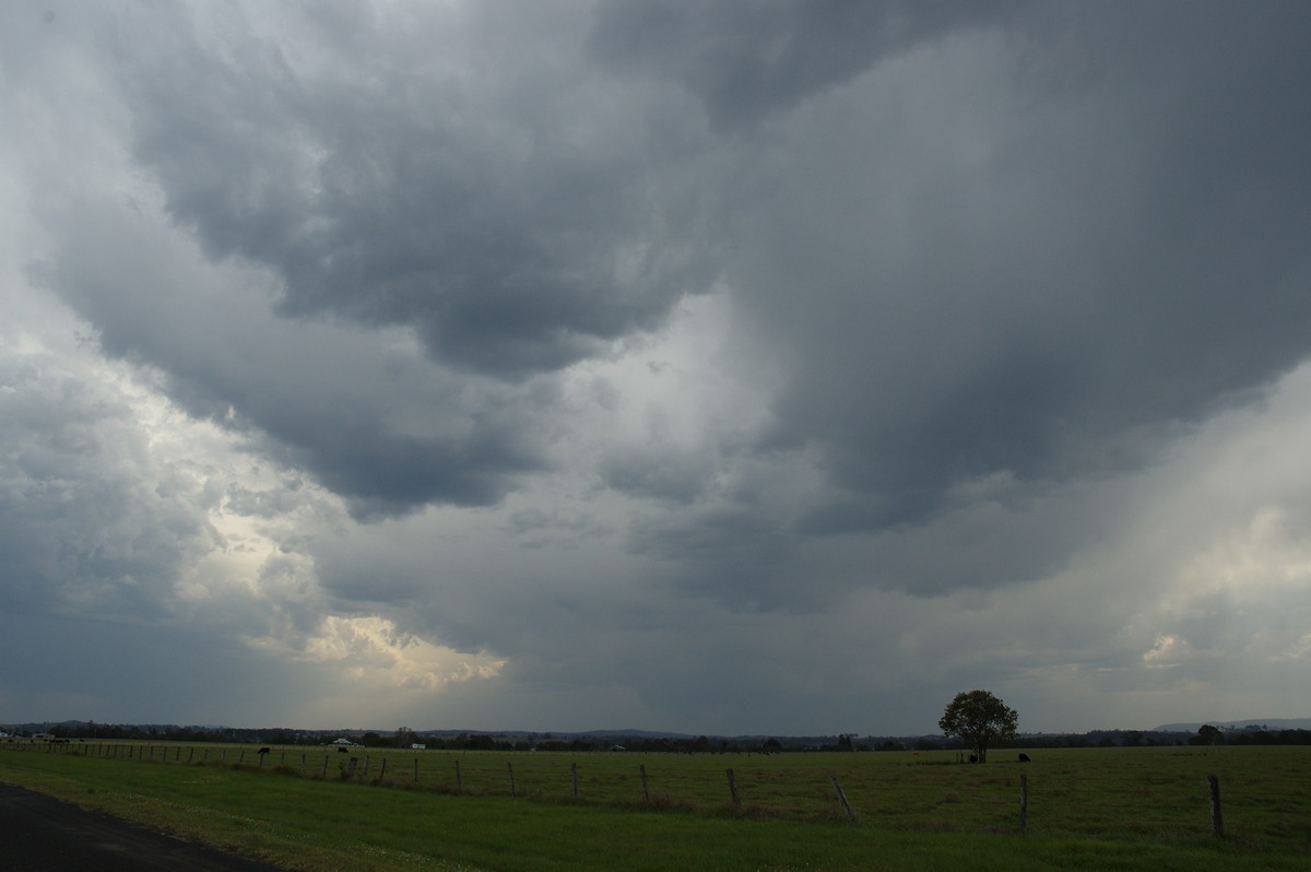 cumulonimbus thunderstorm_base : N of Casino, NSW   7 October 2007