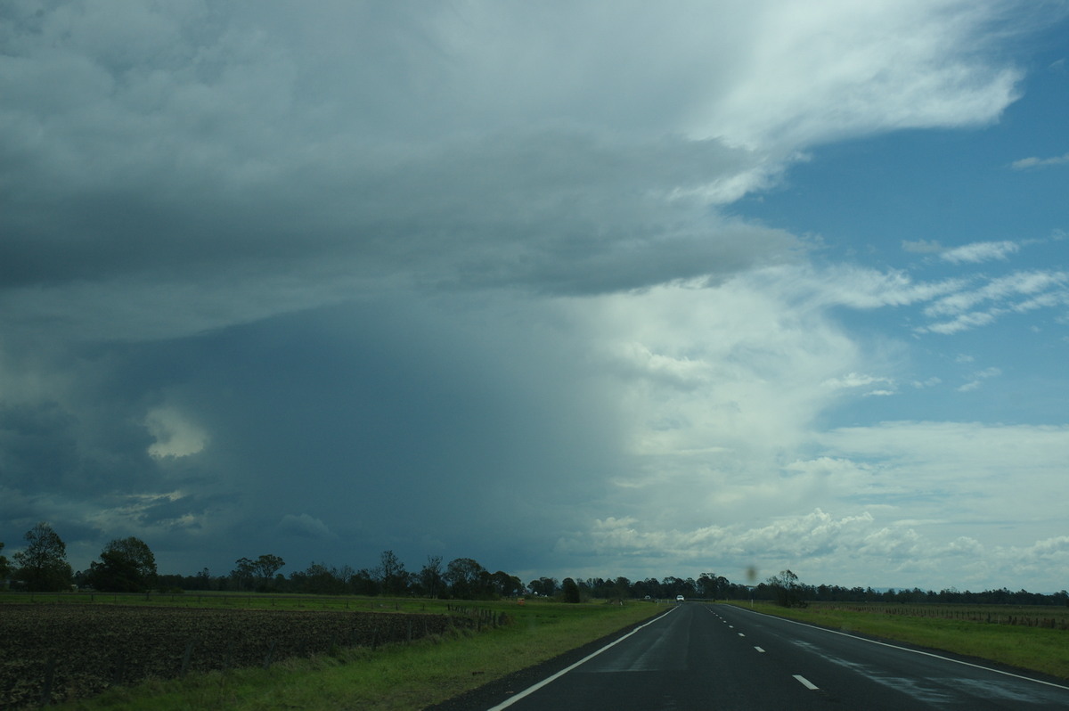 thunderstorm cumulonimbus_incus : McKees Hill, NSW   11 October 2007