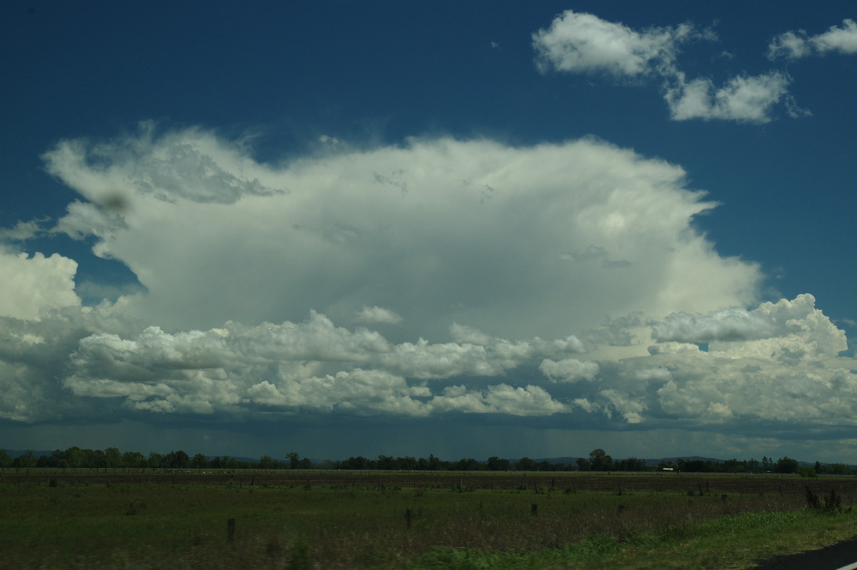 thunderstorm cumulonimbus_incus : McKees Hill, NSW   26 October 2007