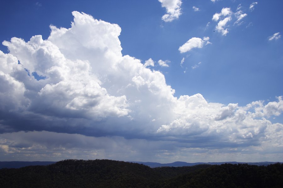 thunderstorm cumulonimbus_incus : Mt Victoria, NSW   14 November 2007