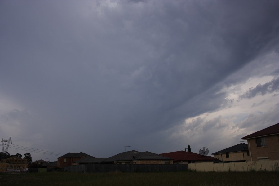 thunderstorm cumulonimbus_incus : near Cross Roads, NSW   9 December 2007