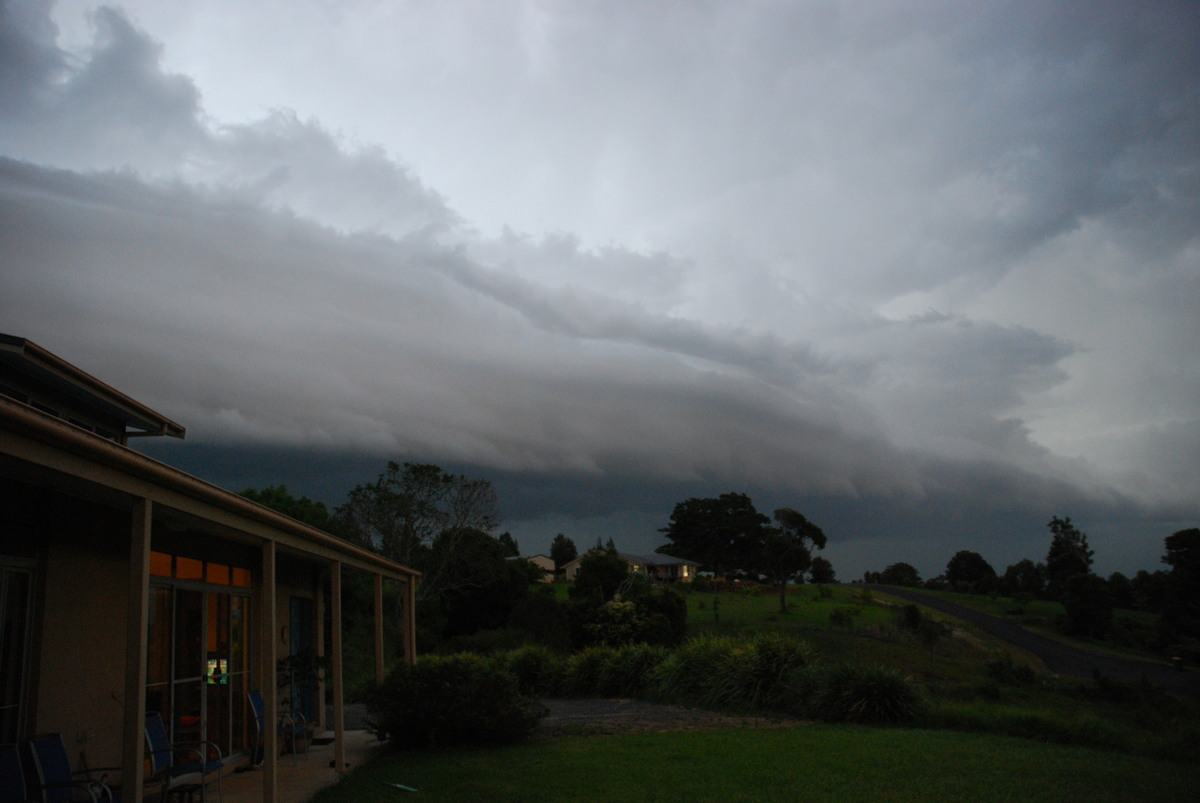 shelfcloud shelf_cloud : McLeans Ridges, NSW   18 December 2008