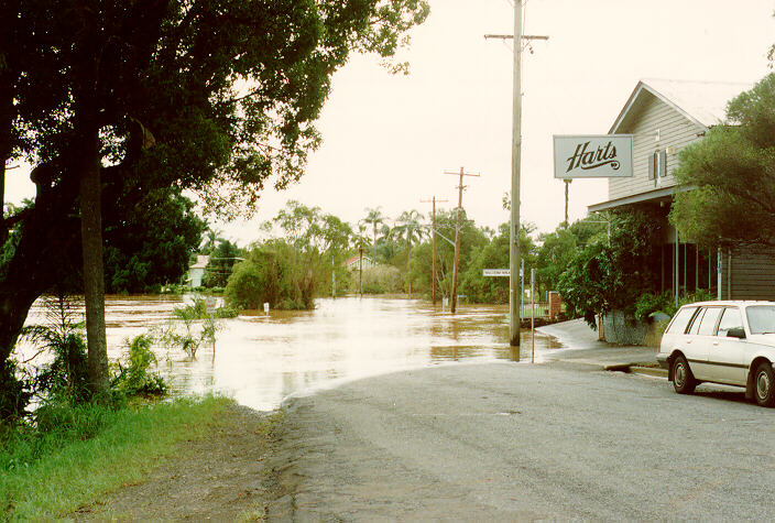flashflooding flood_pictures : Lismore, NSW   27 April 1989