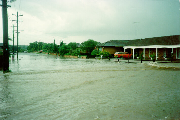 flashflooding flood_pictures : Schofields, NSW   10 February 1990