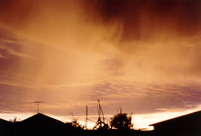 virga virga_pictures : Oakhurst, NSW   5 April 1993