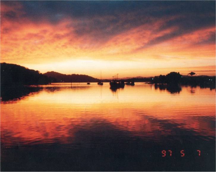 contributions received : Woy Woy, NSW<BR>Photo by Daniel Rond   7 May 1997