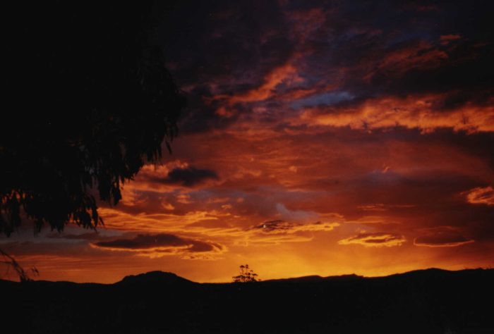 contributions received : Quamby Bluff, TAS<BR>Photo by Peter Riall   1 February 1998