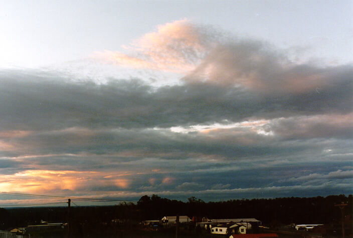 stratocumulus stratocumulus_cloud : Schofields, NSW   6 July 1998