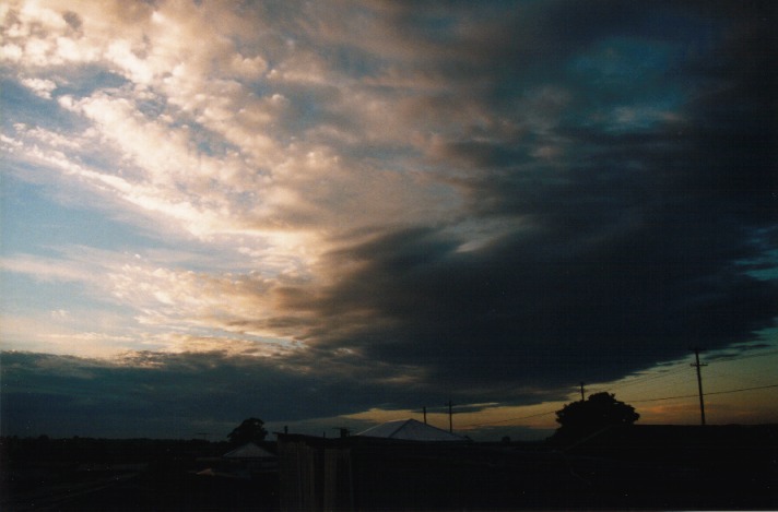 stratocumulus stratocumulus_cloud : Schofields, NSW   15 November 1999