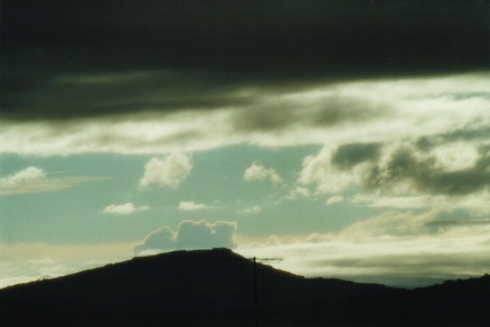 thunderstorm cumulonimbus_calvus : W of Quirindi, NSW   10 July 2000
