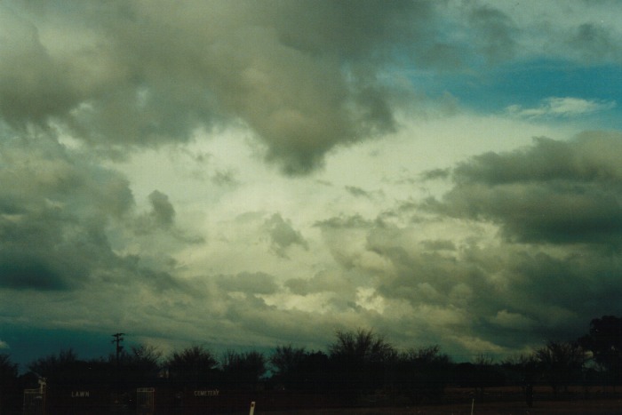 cumulonimbus supercell_thunderstorm : Narrabri, NSW   10 July 2000
