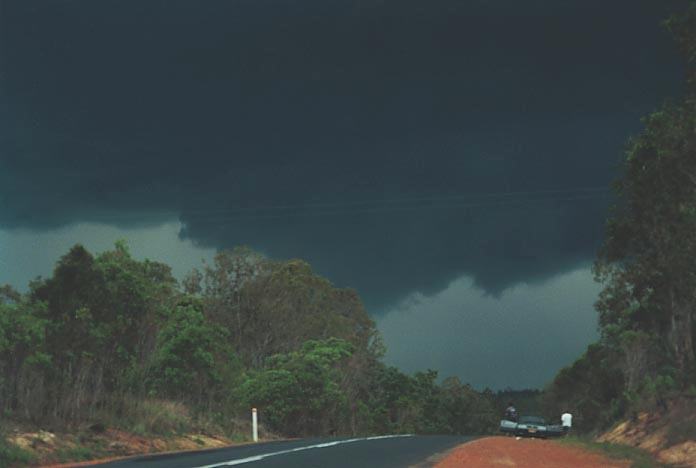 cumulonimbus supercell_thunderstorm : N of Grafton, NSW   8 December 2000