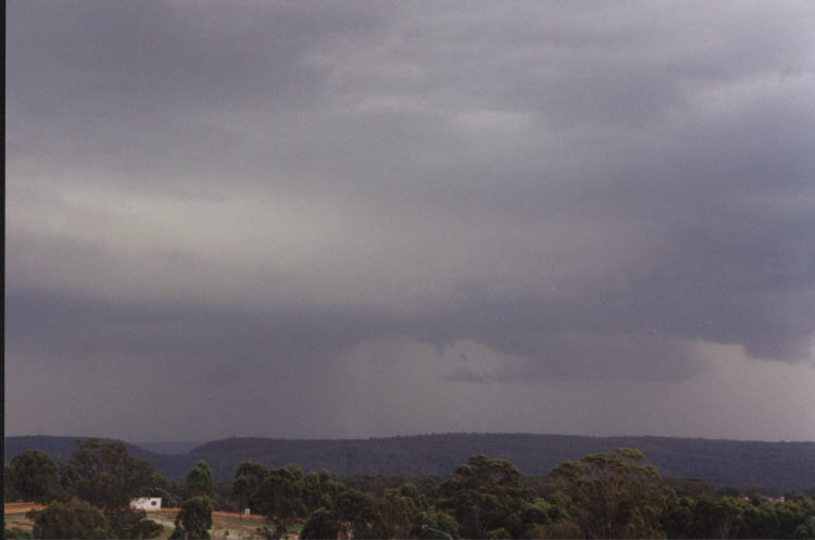 contributions received : Glenmore Park, NSW<BR>Photo by Jeff Brislane   18 December 2000