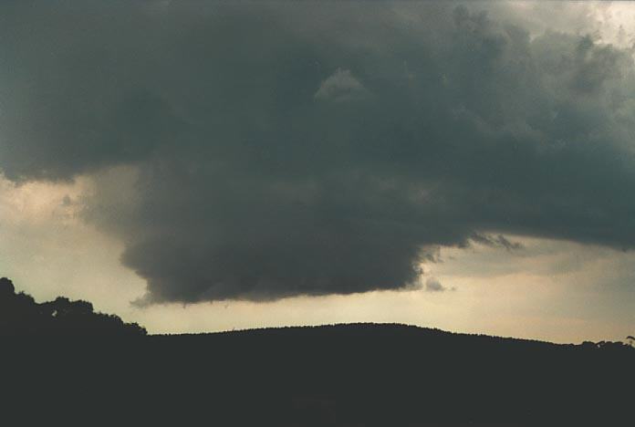 cumulonimbus supercell_thunderstorm : E of Oberon, NSW   7 January 2001