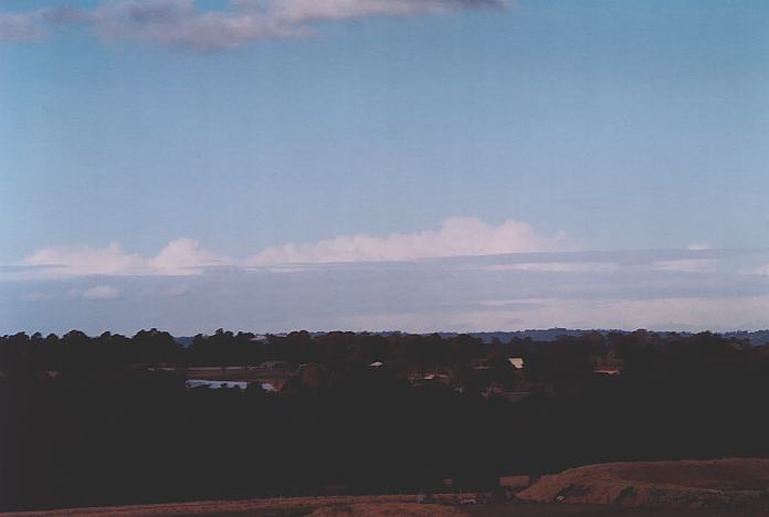 thunderstorm cumulonimbus_incus : Schofields, NSW   5 September 2001
