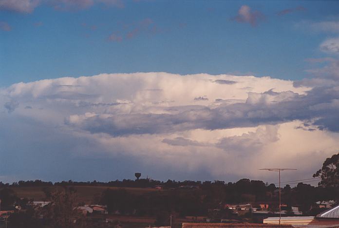 thunderstorm cumulonimbus_incus : Schofields, NSW   12 November 2001