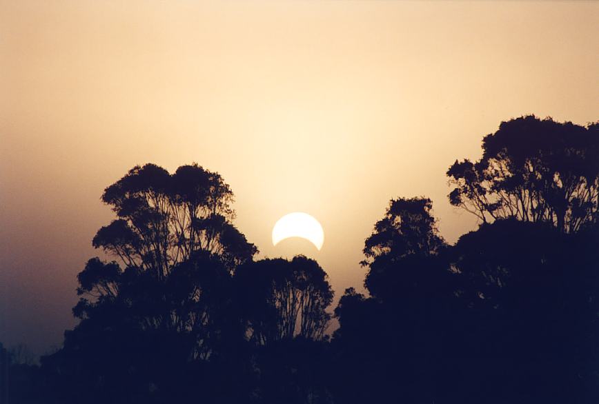 sunset sunset_pictures : Solar Eclipse, Schofields, NSW   4 December 2002