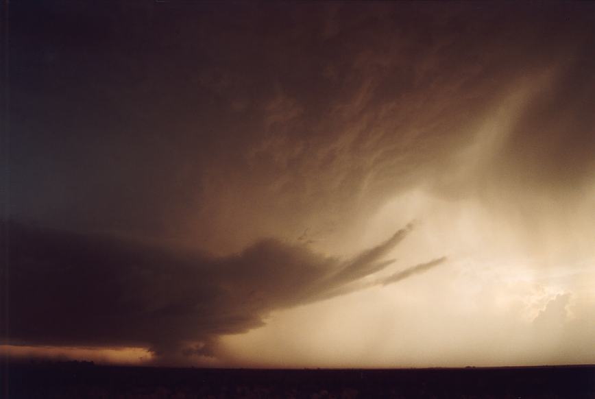inflowband thunderstorm_inflow_band : Littlefield, Texas, USA   3 June 2003