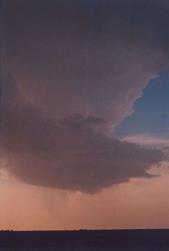 updraft thunderstorm_updrafts : Perryton, Texas, USA   9 June 2003