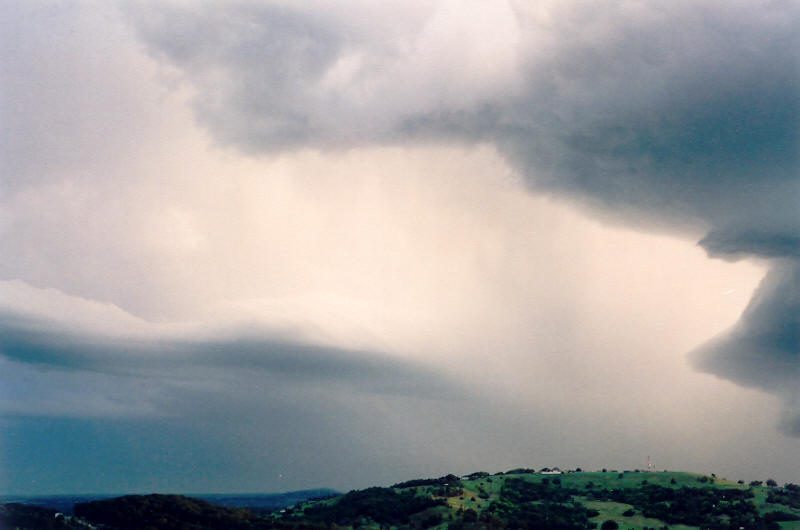 inflowband thunderstorm_inflow_band : Meerschaum, NSW   20 October 2003