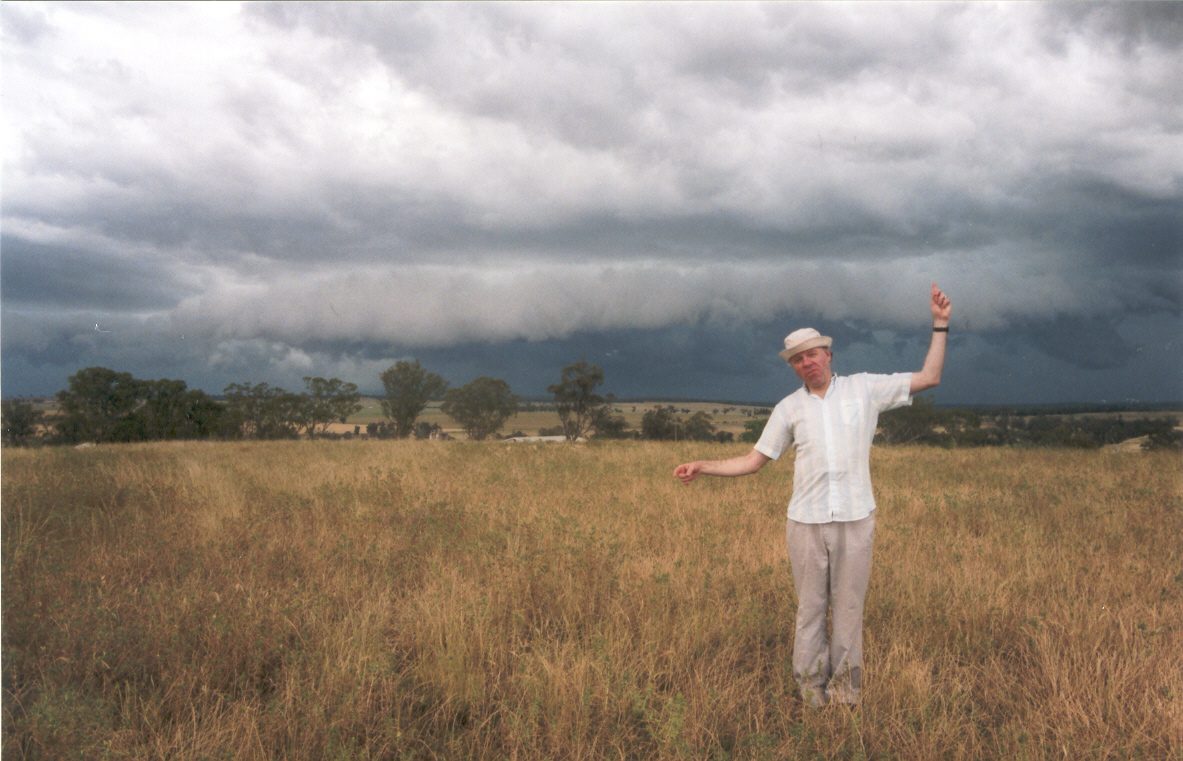 contributions received : W of Dunnedoo, NSW<BR>Photo by Maarten Brandt   22 November 2003