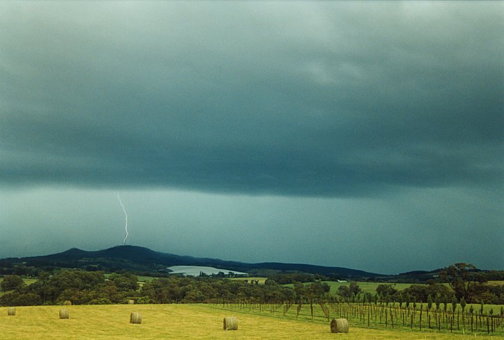 lightning lightning_bolts : Orange, NSW   12 December 2003