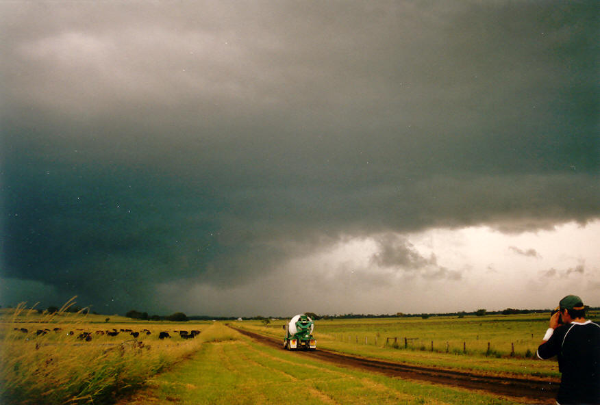 cumulonimbus thunderstorm_base : McKees Hill, NSW   18 March 2004