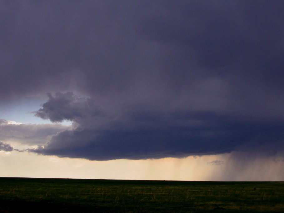 cumulonimbus thunderstorm_base : N Branson, Colorado, USA   30 May 2005