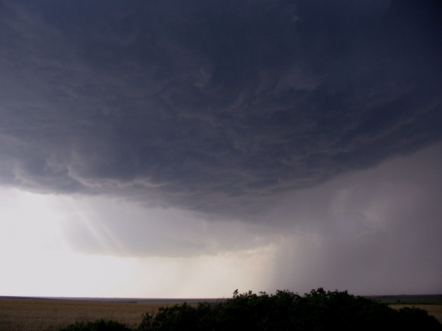 cumulonimbus thunderstorm_base : Colby, Kansas, USA   6 June 2005