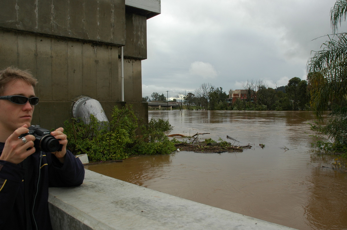 flashflooding flood_pictures : Lismore, NSW   30 June 2005