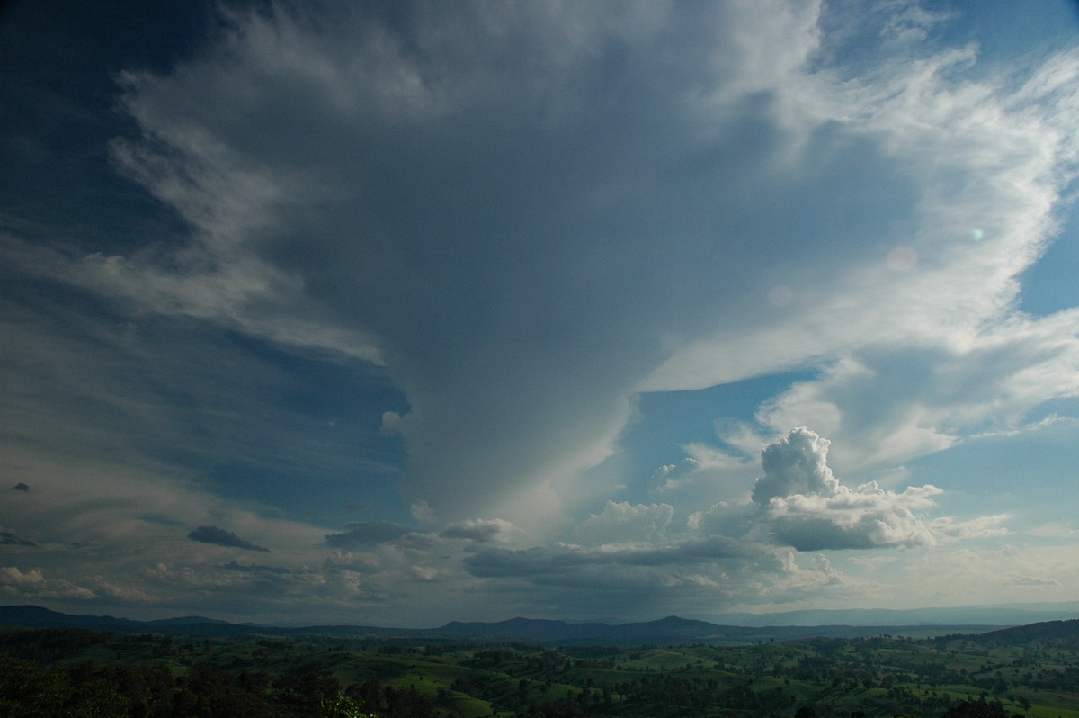 thunderstorm cumulonimbus_incus : Mallanganee NSW   9 November 2005