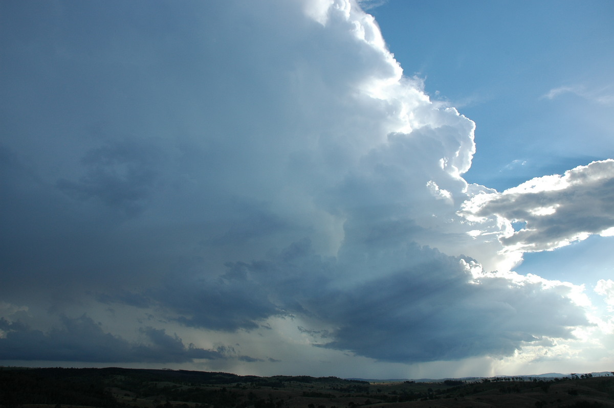 thunderstorm cumulonimbus_incus : near Yarraman, QLD   26 December 2005