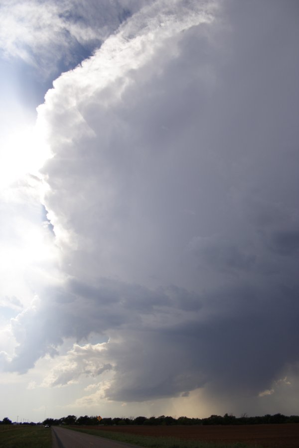 thunderstorm cumulonimbus_incus : Matador, Texas, USA   3 May 2006