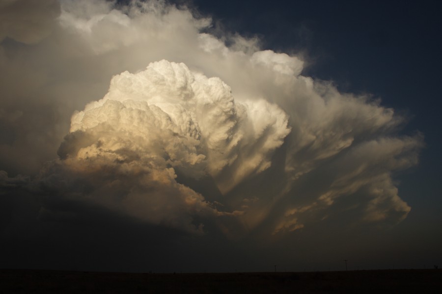updraft thunderstorm_updrafts : Patricia, Texas, USA   5 May 2006
