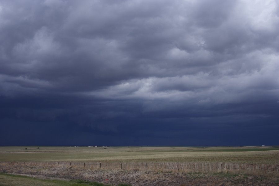 cumulonimbus thunderstorm_base : E of Limon, Colorado, USA   31 May 2006