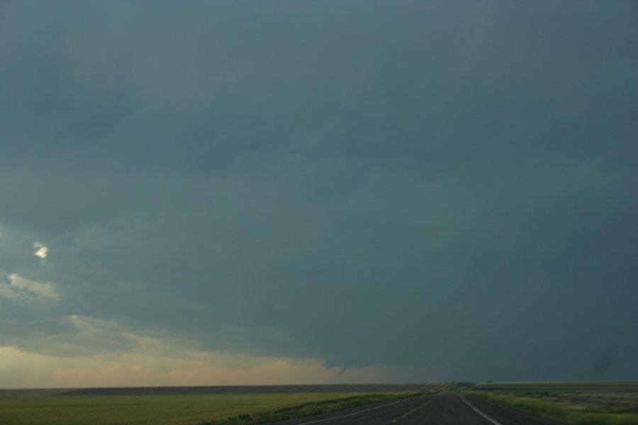 thunderstorm cumulonimbus_incus : SW fo Wray, Colorado, USA   5 June 2006