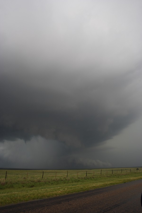 inflowband thunderstorm_inflow_band : SE of Perryton, Texas, USA   23 May 2007