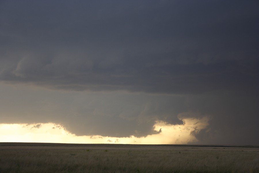 wallcloud thunderstorm_wall_cloud : E of Keyes, Oklahoma, USA   31 May 2007