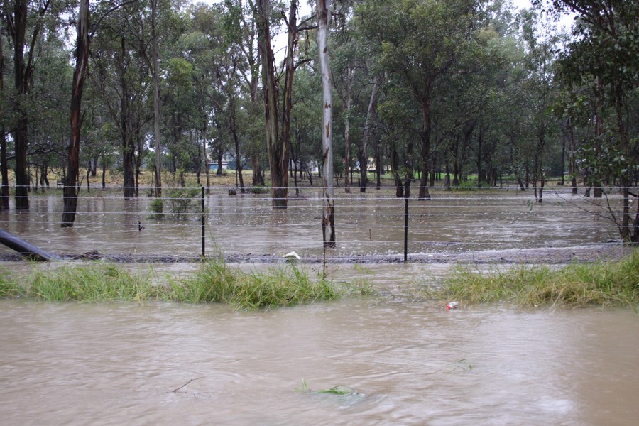 flashflooding flood_pictures : Marsden Park, NSW   9 June 2007